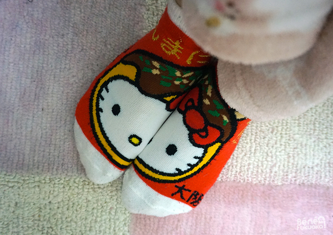 Chaussettes Hello Kitty, Osaka