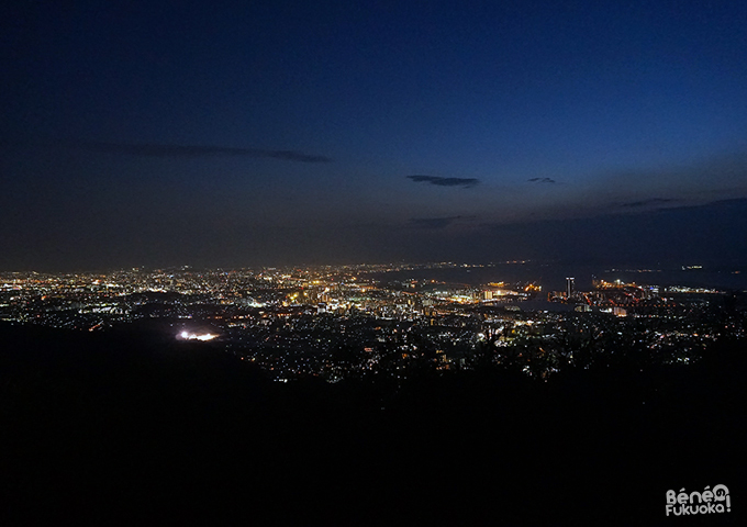Vue de nuit Fukuoka - Tachibana-yama
