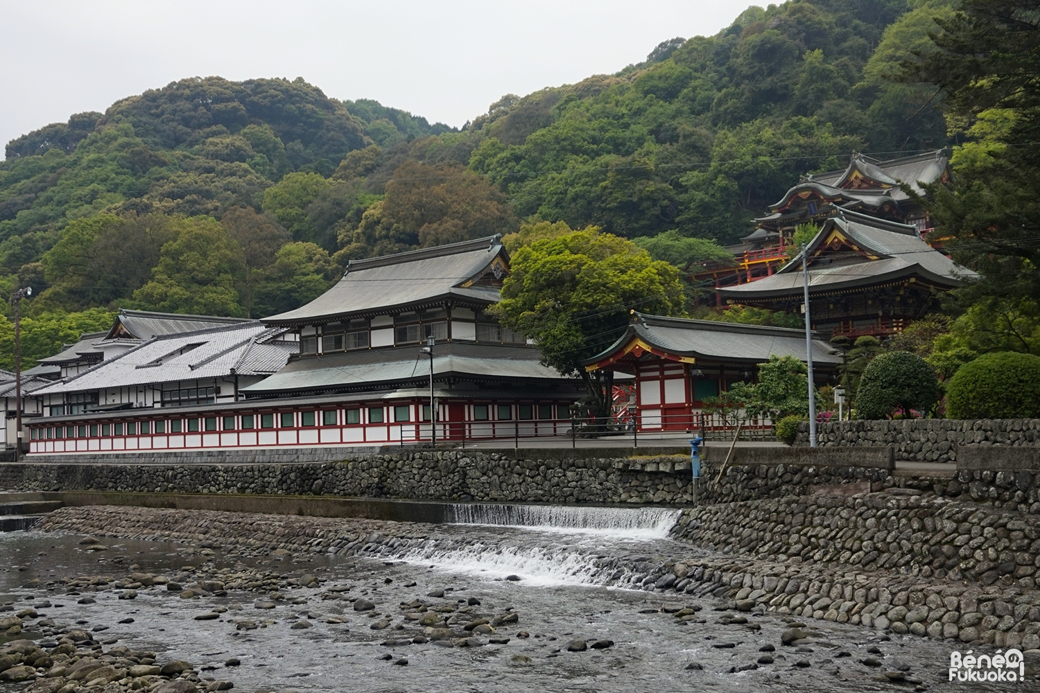 sanctuaire Yûtoku Imari, Saga