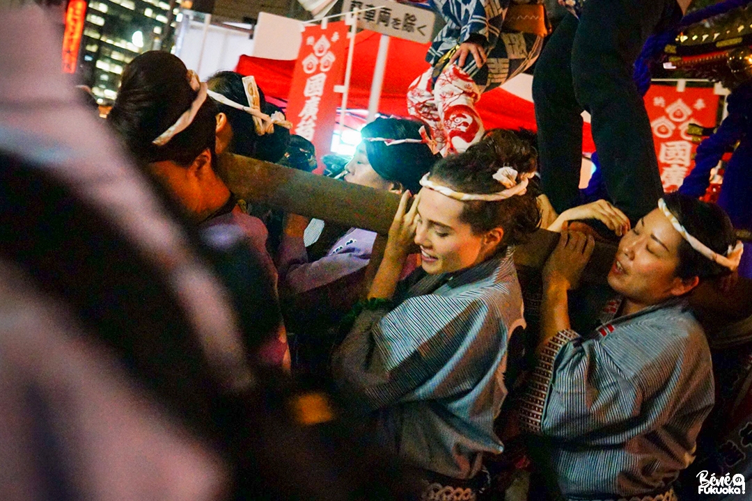 Nakasu Kunihiro Onna Mikoshi : J'ai participé au festival de Nakasu !