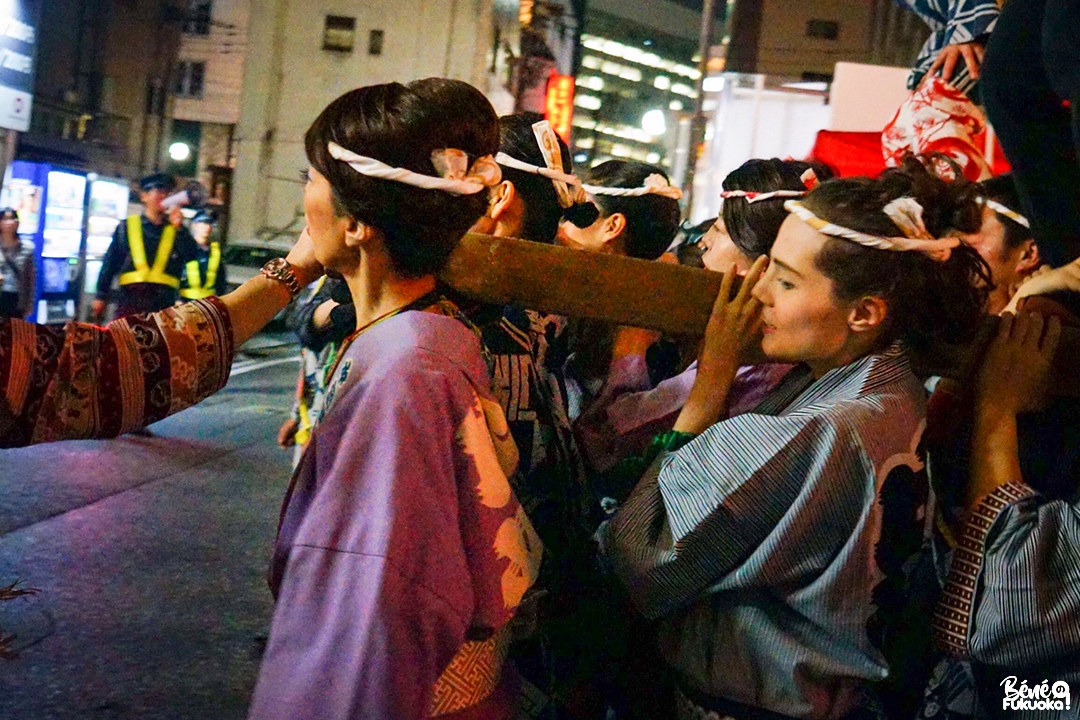 J'ai participé à onna mikoshi, festival de Nakasu, Fukuoka