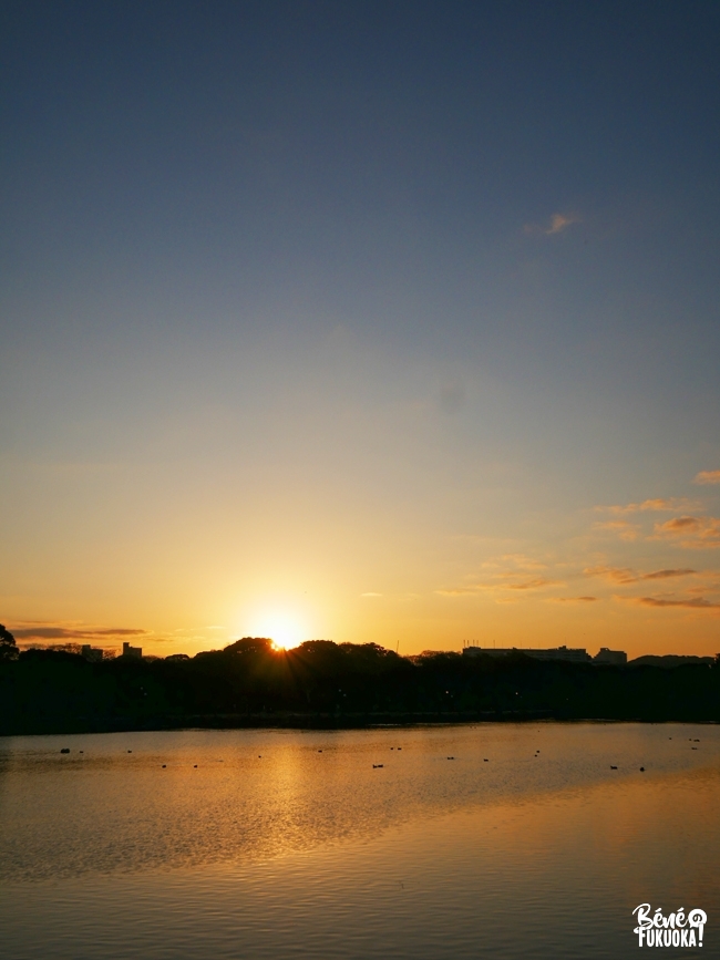 Premier lever de soleil de l'année au parc Ôhori, Fukuoka