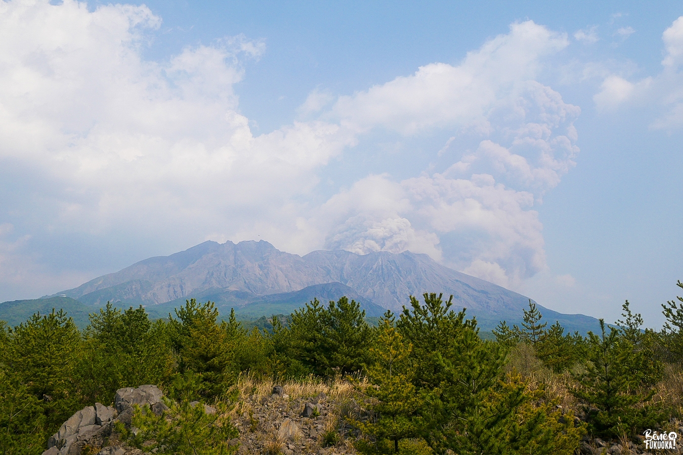 Le volcan Sakurajima entre en éruption, Kagoshima