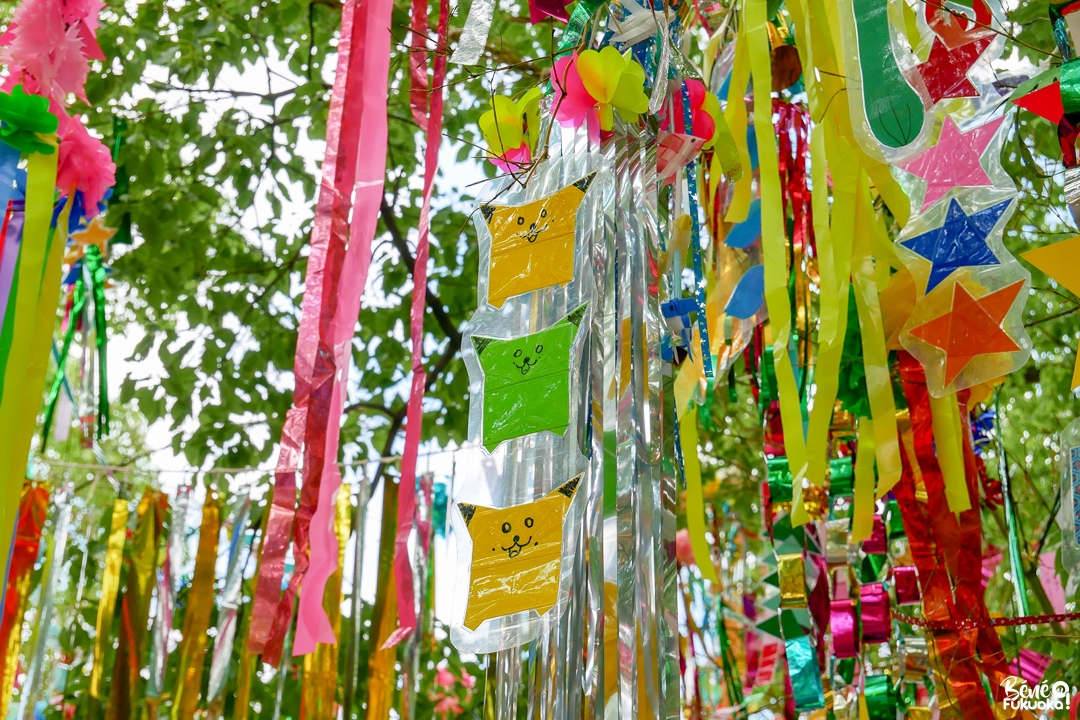 Décorations pour Tanabata, la Fête des étoiles au sanctuaire Dazaifu Tenmangû, Fukuoka