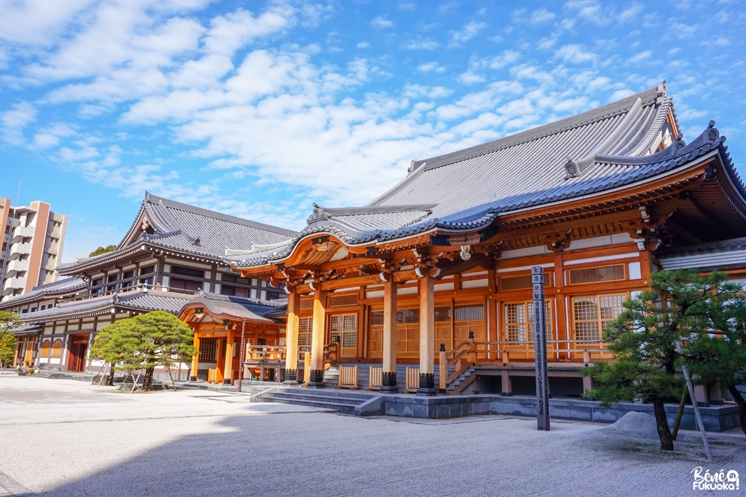 Un temple bouddhiste japonais, ville de Fukuoka