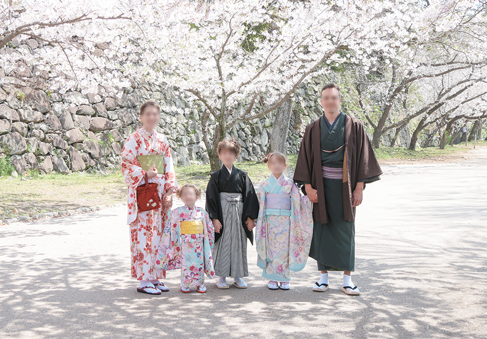 Photographe française à Fukuoka. Photos en kimono, photos de famille, photos de couple, photos d'enfants
